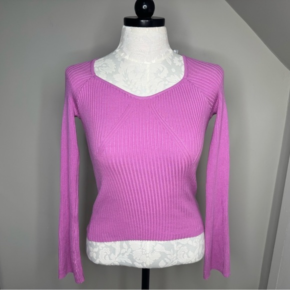 NWOT Pink Rose Lavender Ribbed Sweater Size Small - Picture 1 of 5